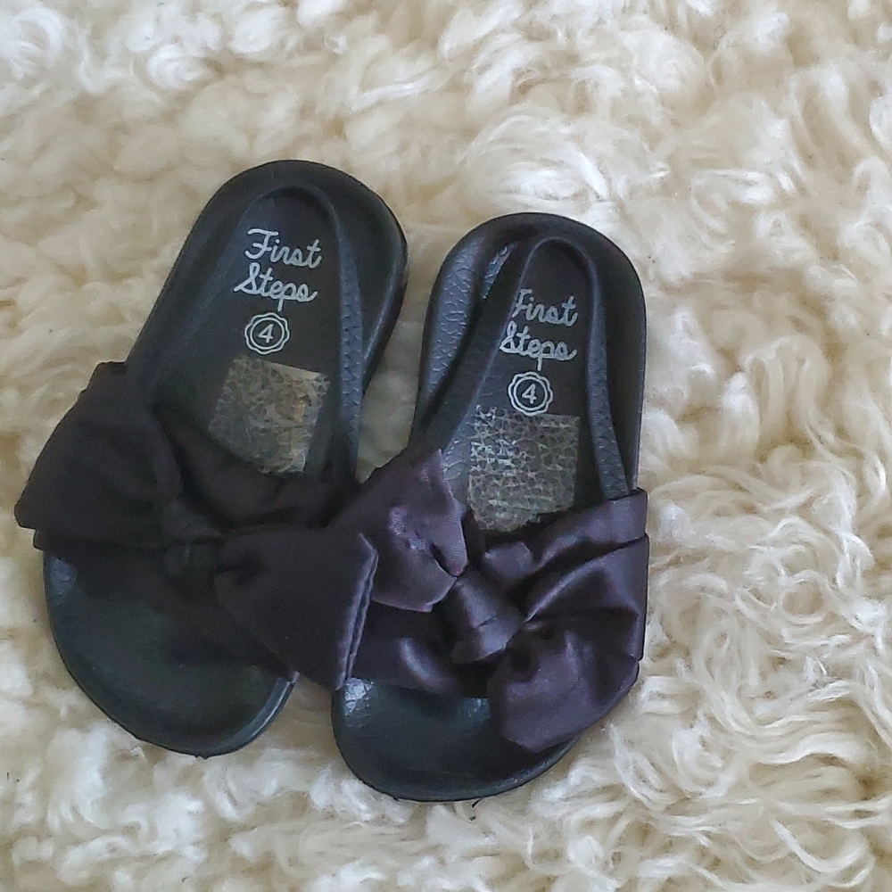 Sandals - Picture 2 of 2